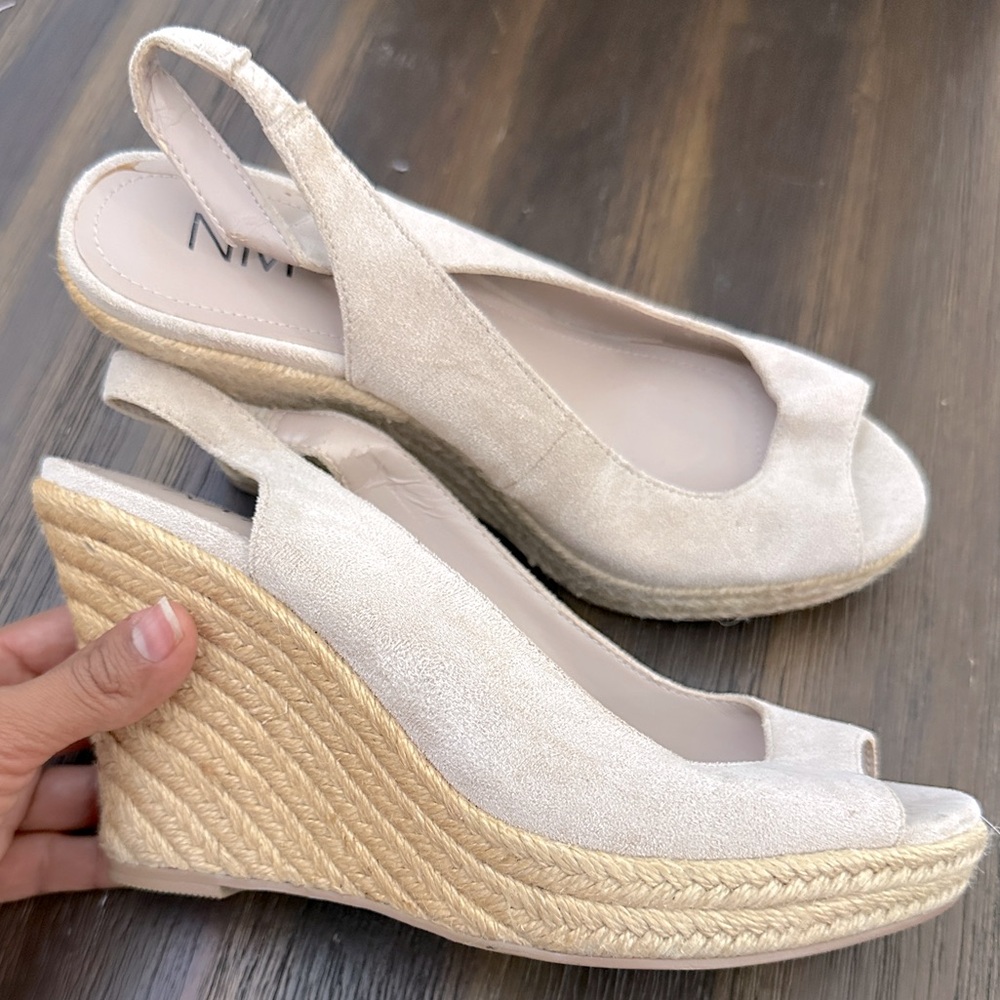 Neiman Marcus Women's Beige Laxmi Suede Wedge Espadrille Shoe Size US 7.5 M